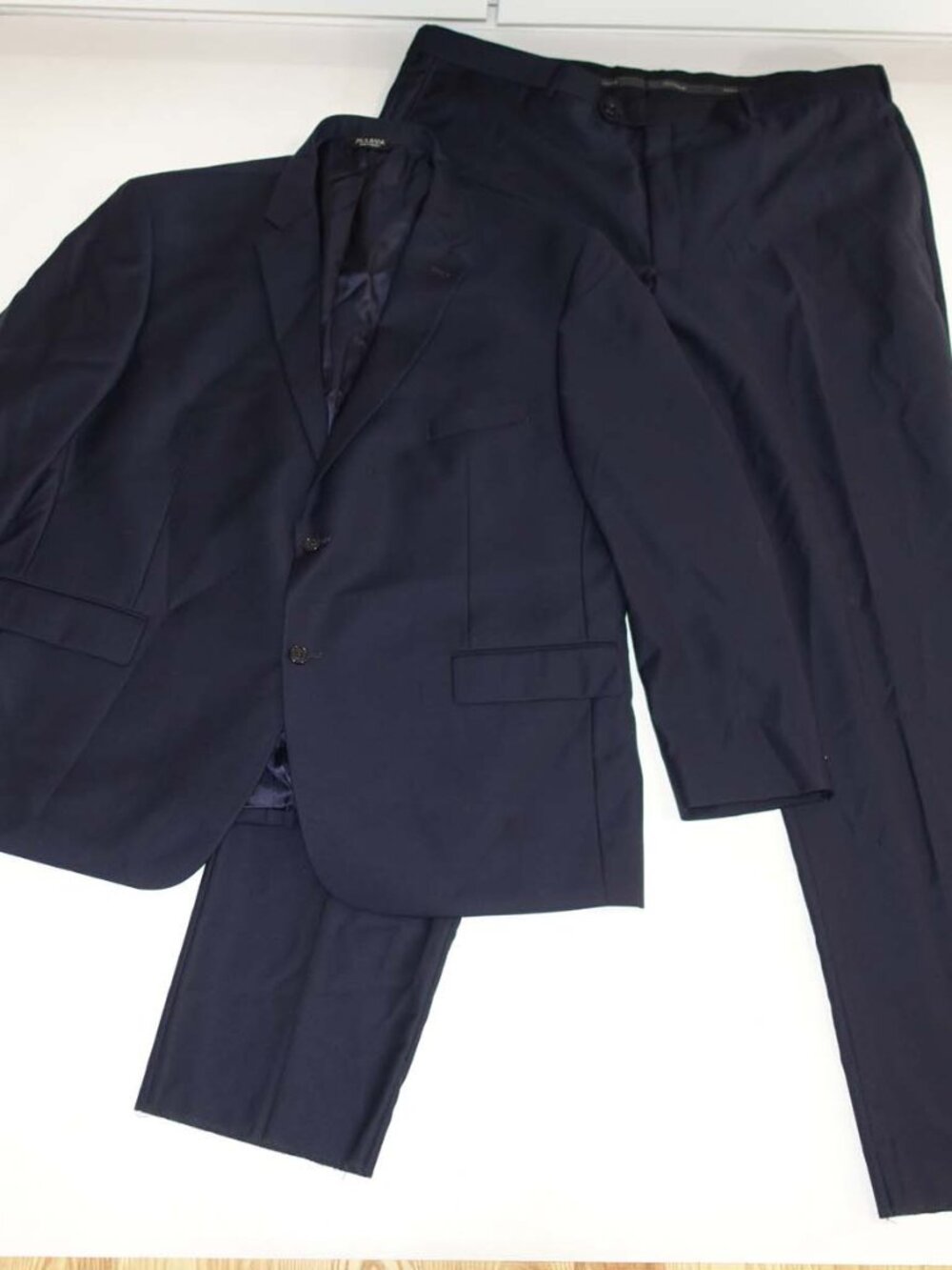 Jos. A. Bank Men's Tailored Fit 2 Button Suit Size 52 Regular W47 Navy Blue Wool